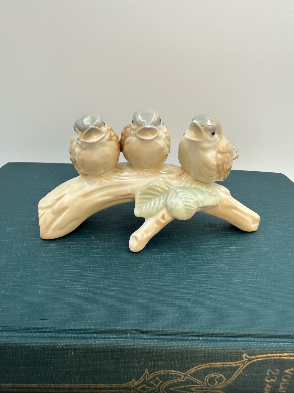 Vintage Otagiri Pastel Porcelain 3
BLUE BIRDS On Tree Branch
Figurine Japan